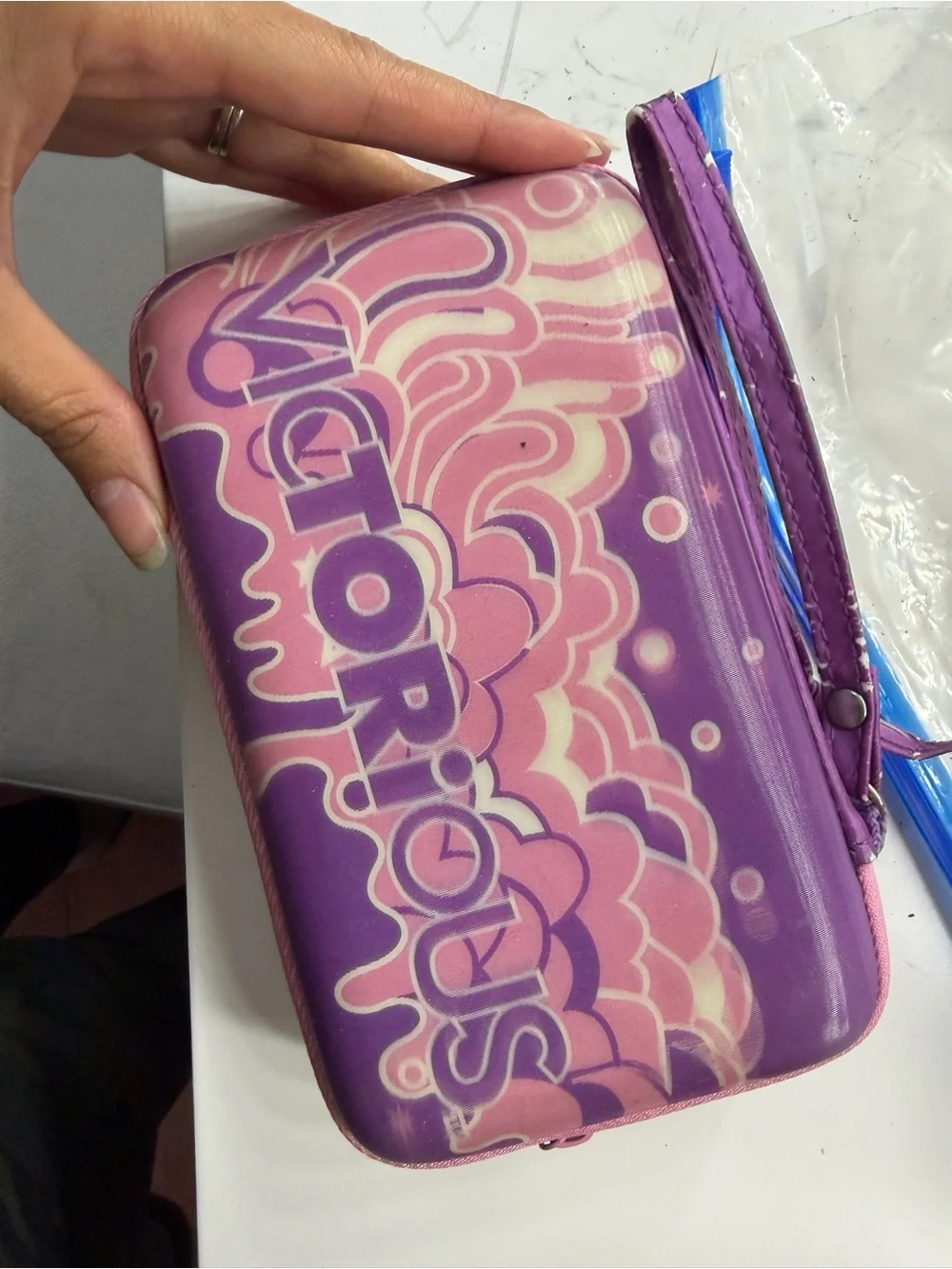 Nintendo included case